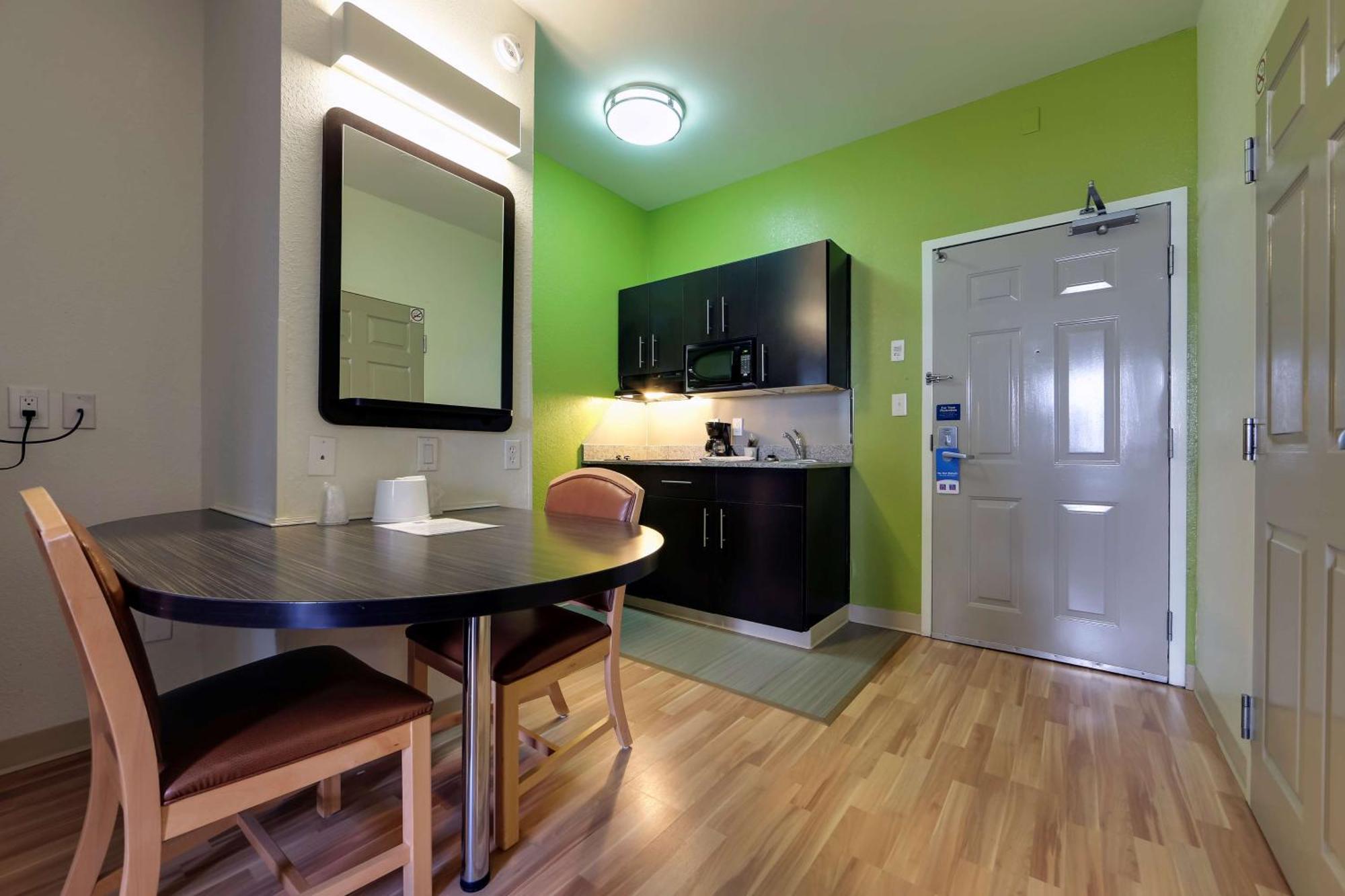 Studio 6 Toronto - Mississauga With Kitchenettes Buitenkant foto