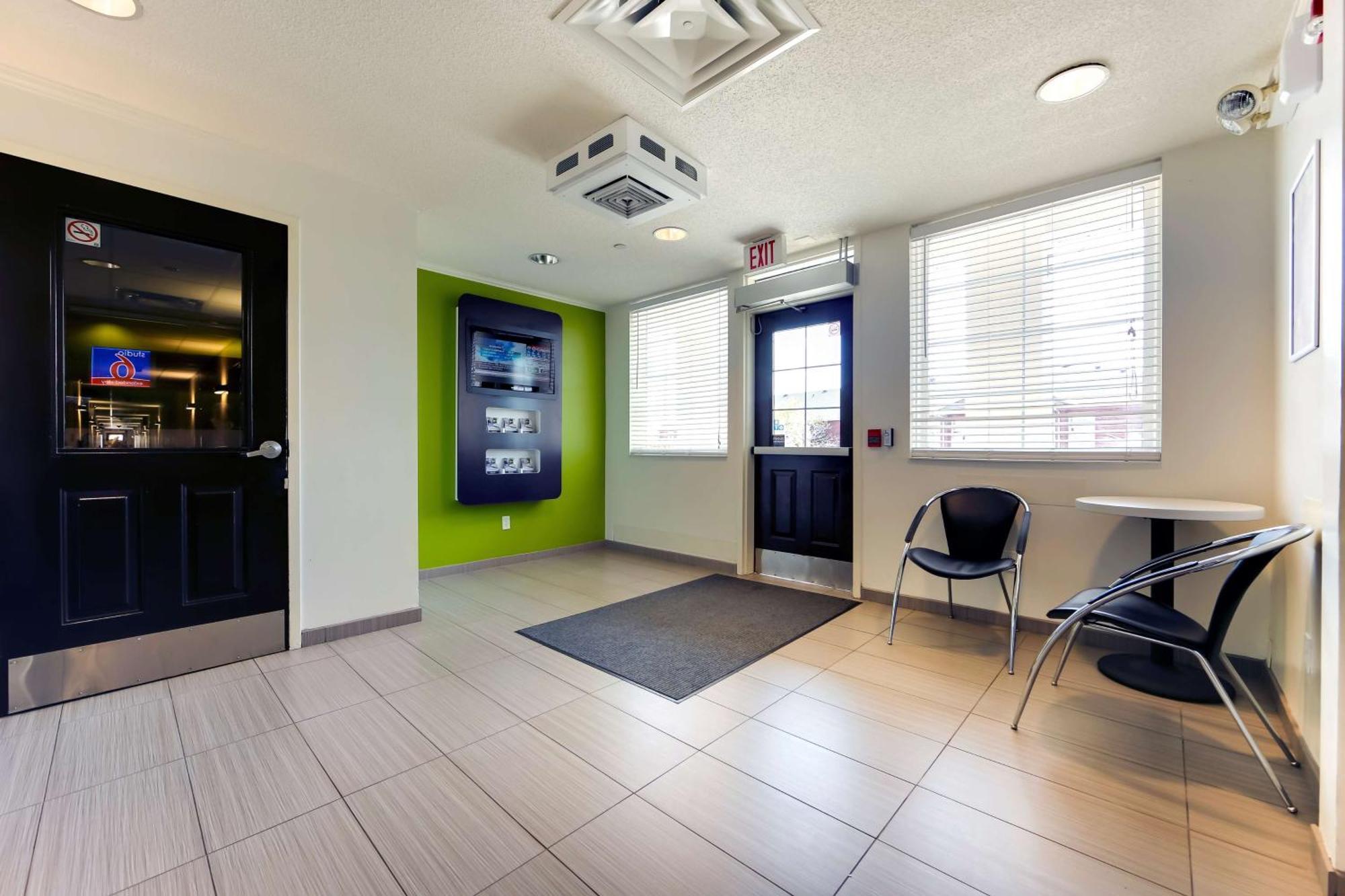 Studio 6 Toronto - Mississauga With Kitchenettes Buitenkant foto